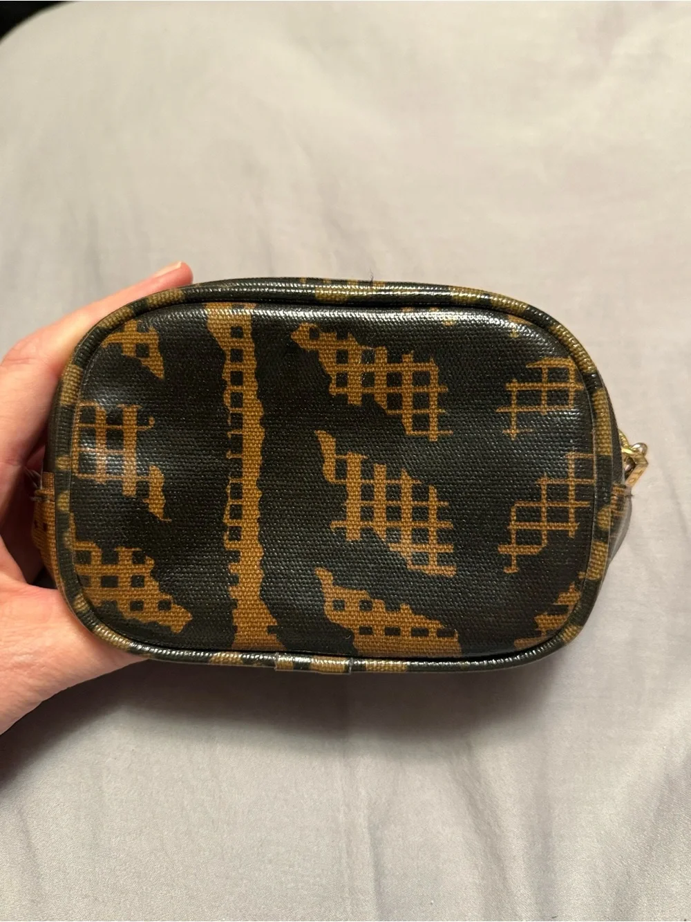 Tory Burch Brown and Black Logo Zip Cosmetic Case with Gold Hardware - Picture 6 of 8